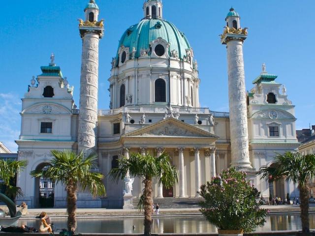 VIENNA 5 Jewels of Europe holiday package